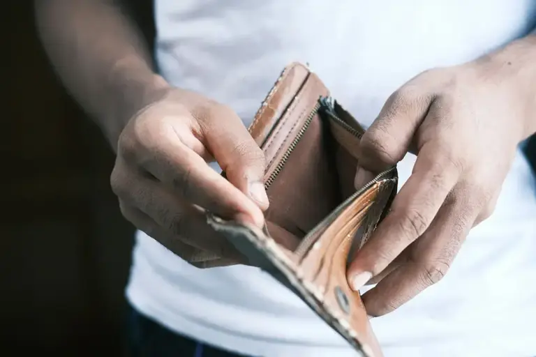 Navigating Economic Challenges: Practical Strategies for UK SMEs to Thrive