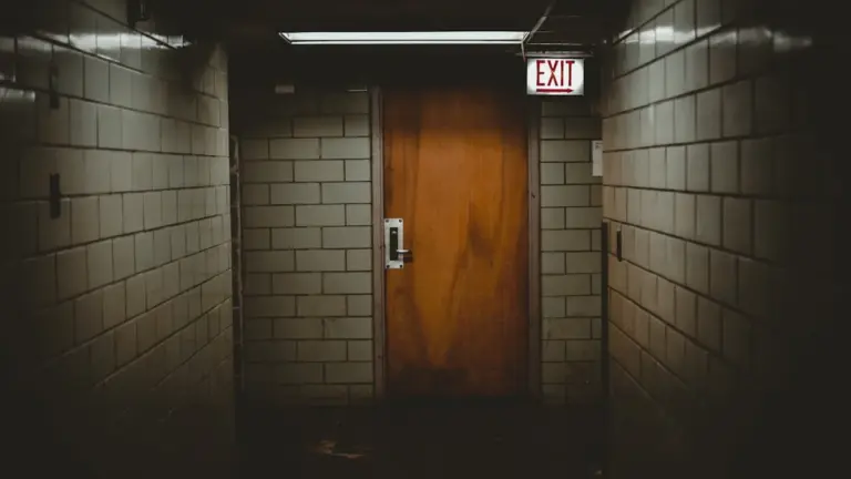 how to work a room