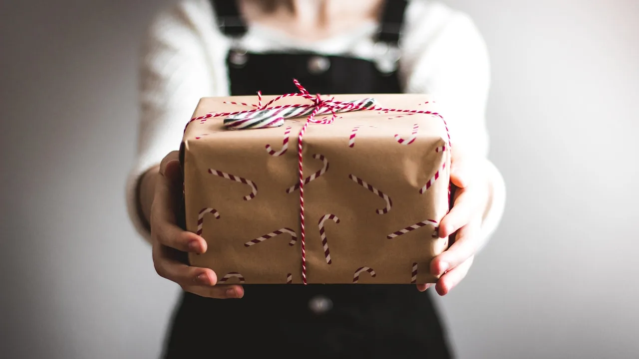 Networking Etiquette UK: Give First, Ask Later